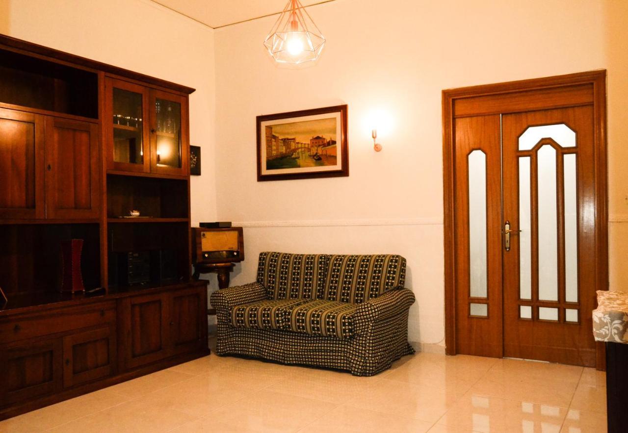 A Casa E Margari Apartment Napoli Bagian luar foto